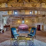 Castello Di Magrano *
