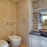 Castello Di Magrano * Γκούμπιο