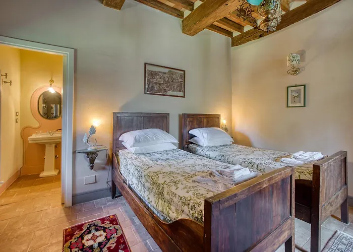 וילה Castello Di Magrano *