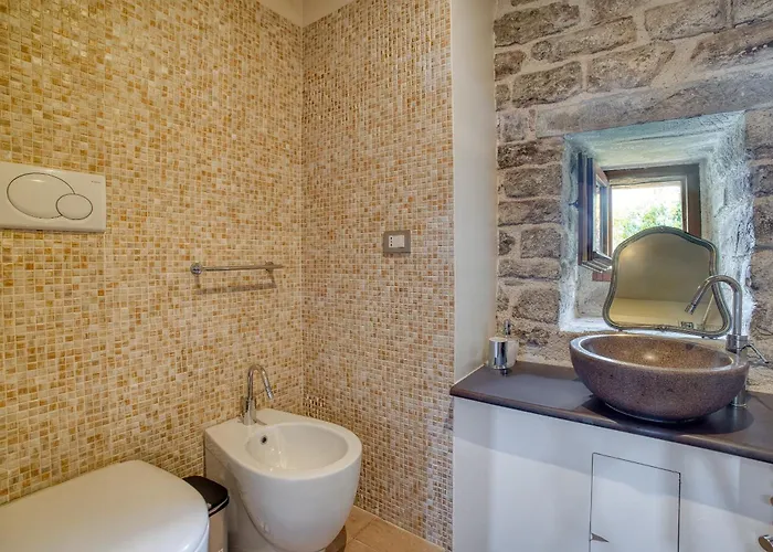 Castello Di Magrano *