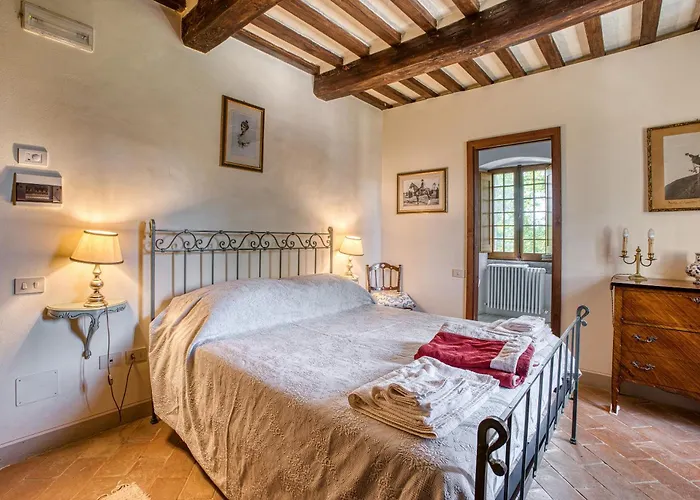 וילה Castello Di Magrano